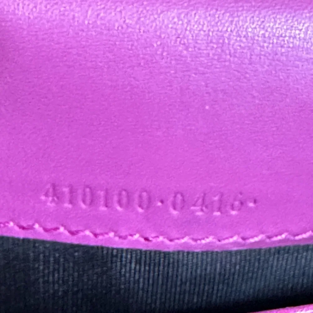 💯Authentic Gucci Long Wallet 🍀 - Picture 9 of 17